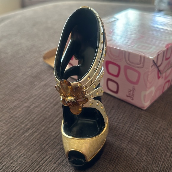 Shoe Trinket 👠 - Picture 4 of 4